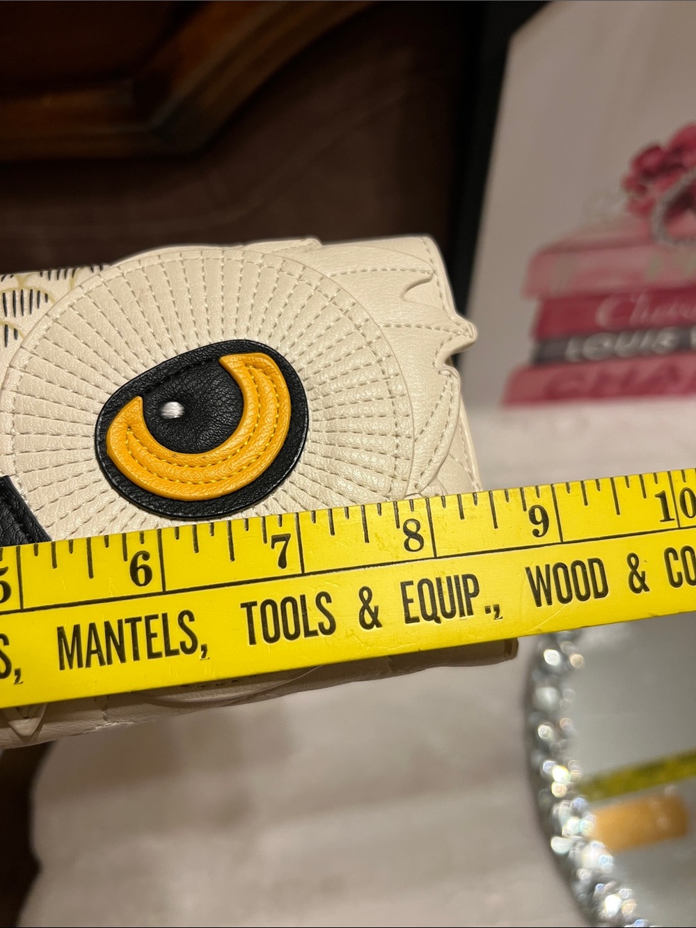 Wizarding World Of Harry Potter Owl Cream with Yellow Eye Accents clutch wallet - Picture 11 of 12